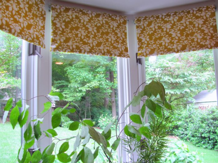 Fabric-covered window blinds